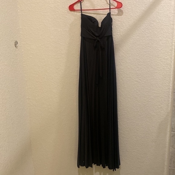 ▶️Speechless◀️Black ball dress in medium. - Picture 5 of 8